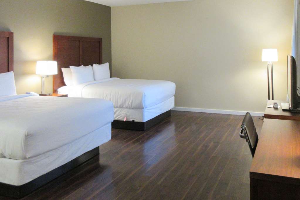 Comfort Inn & Suites Near Ontario Airport Номер фото